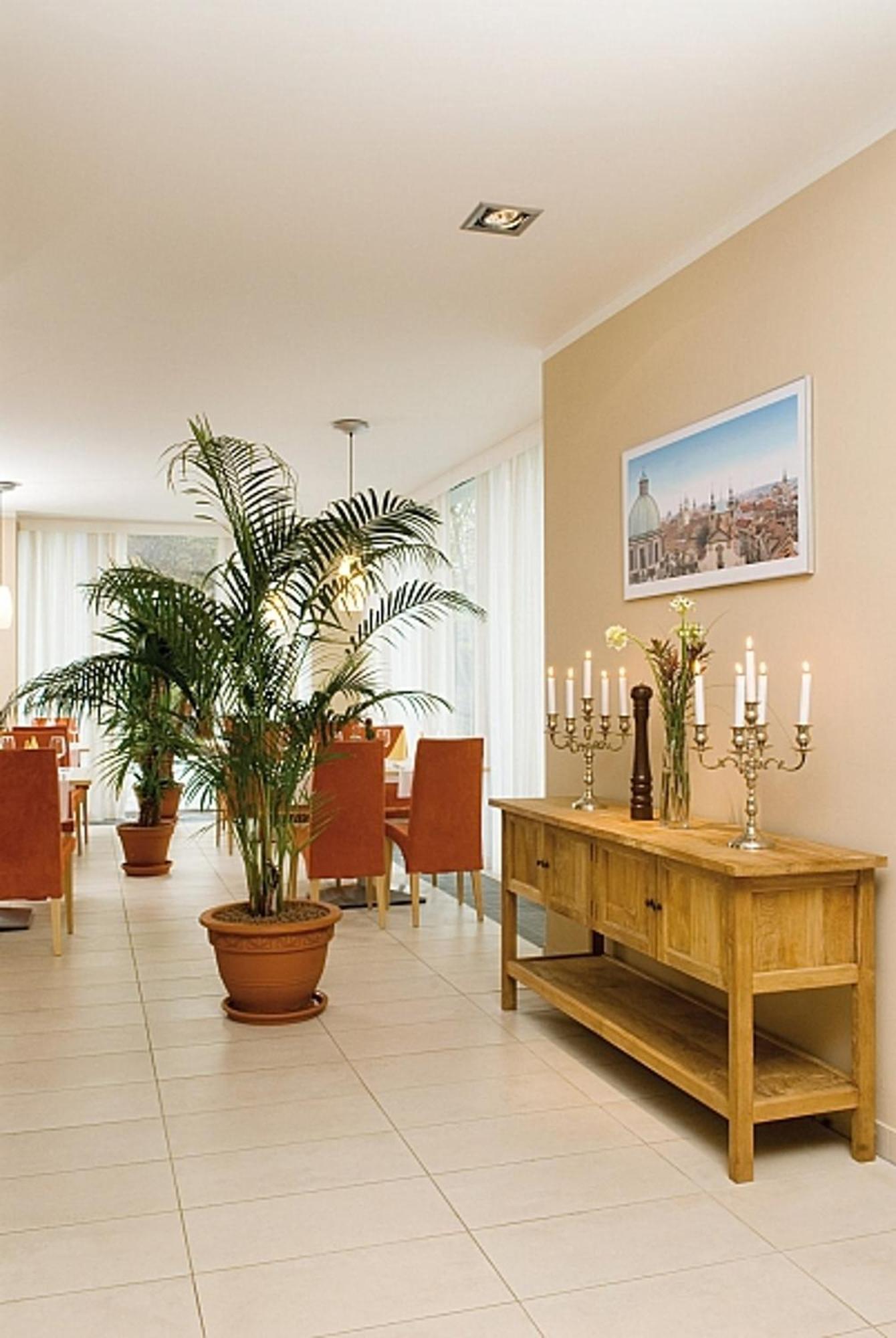 Michael 4* Prag